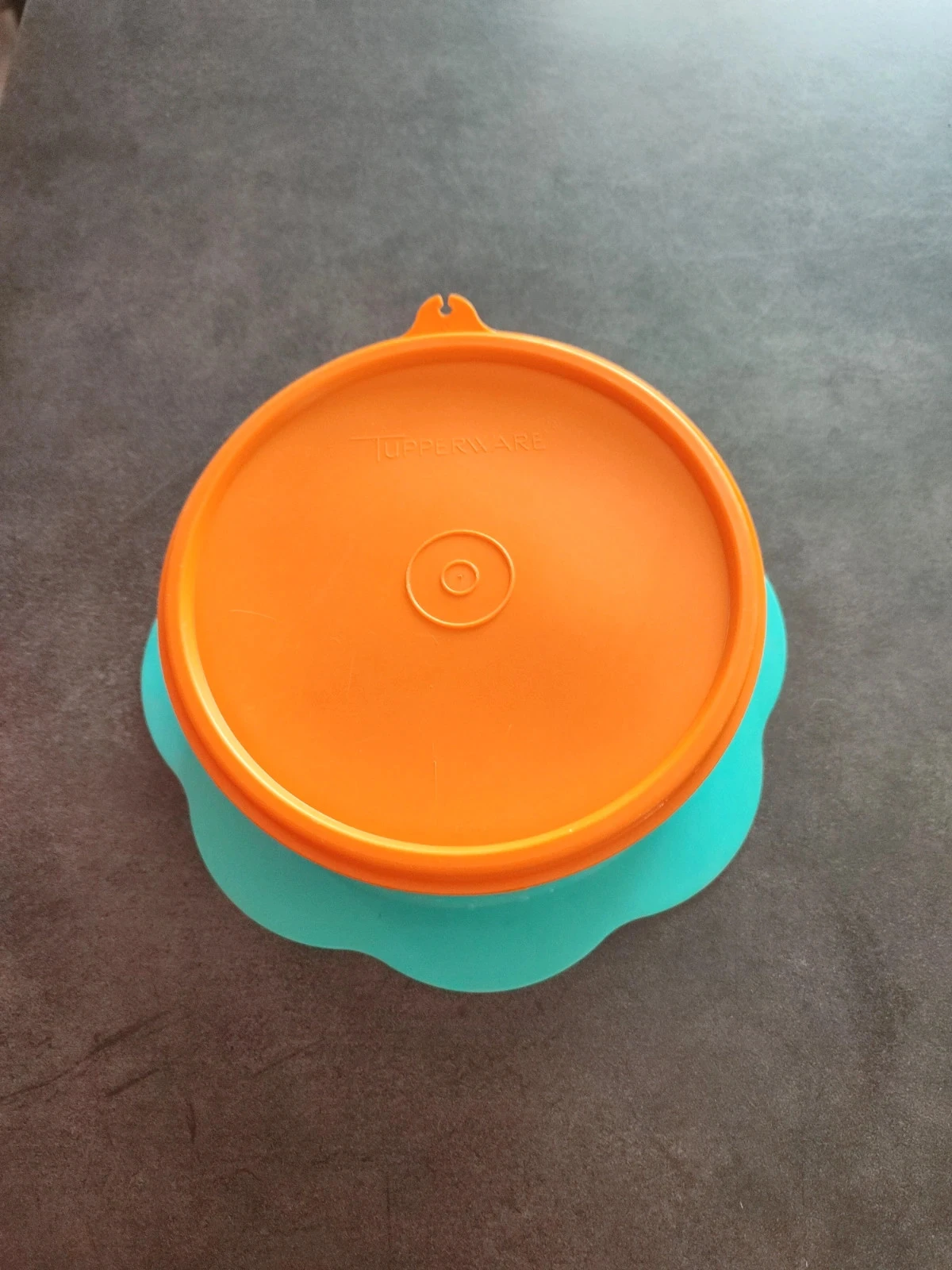 Assiette bébé tupperware
